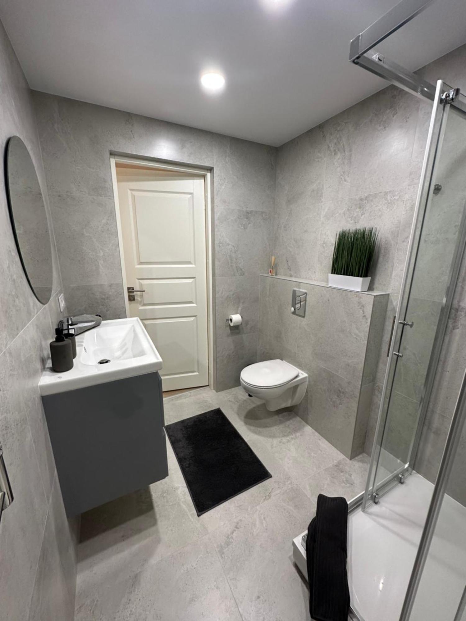 Zilina Hotel Marijampole Ngoại thất bức ảnh